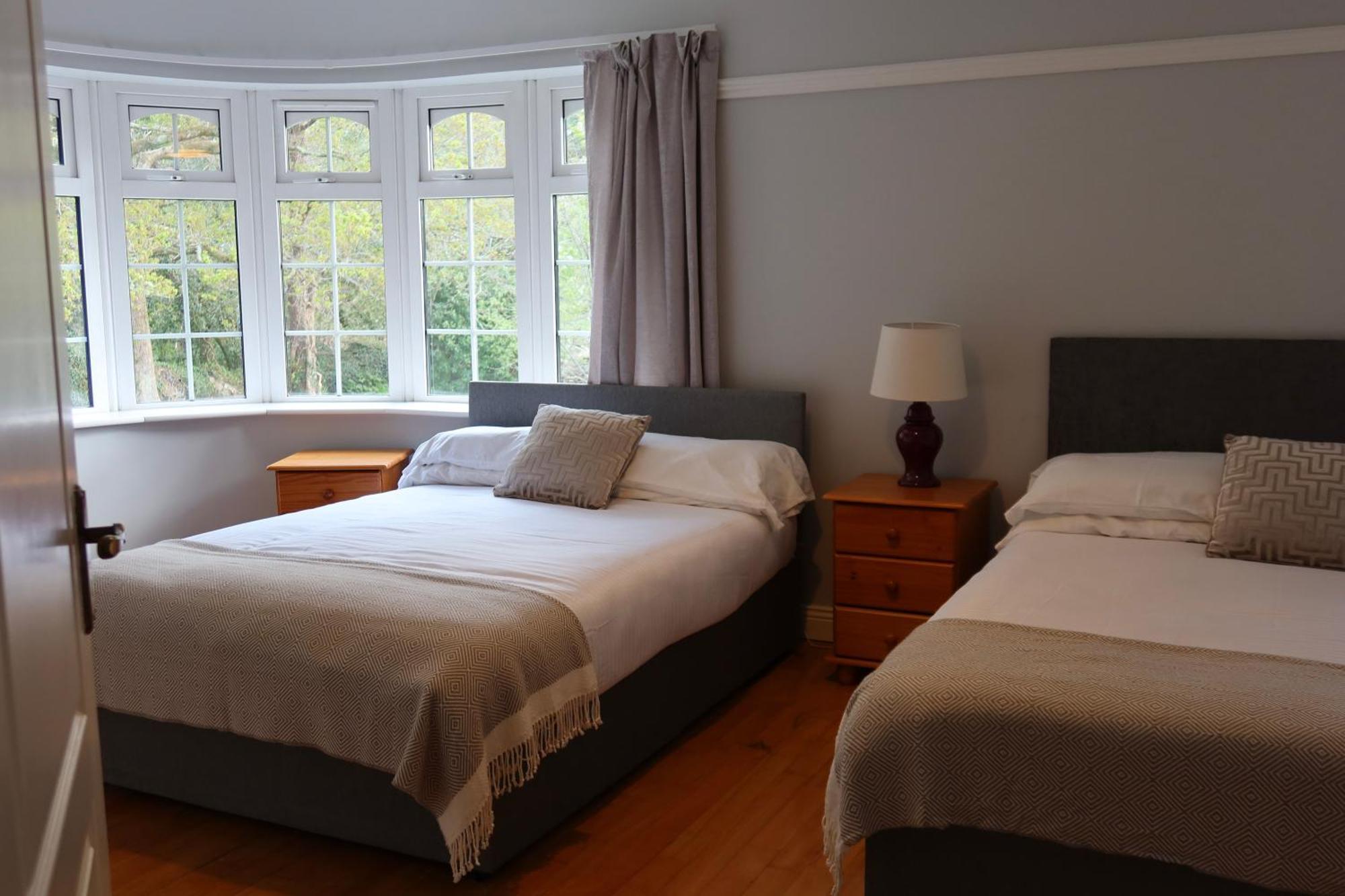 Woodville Lodge Guesthouse Килларни Экстерьер фото