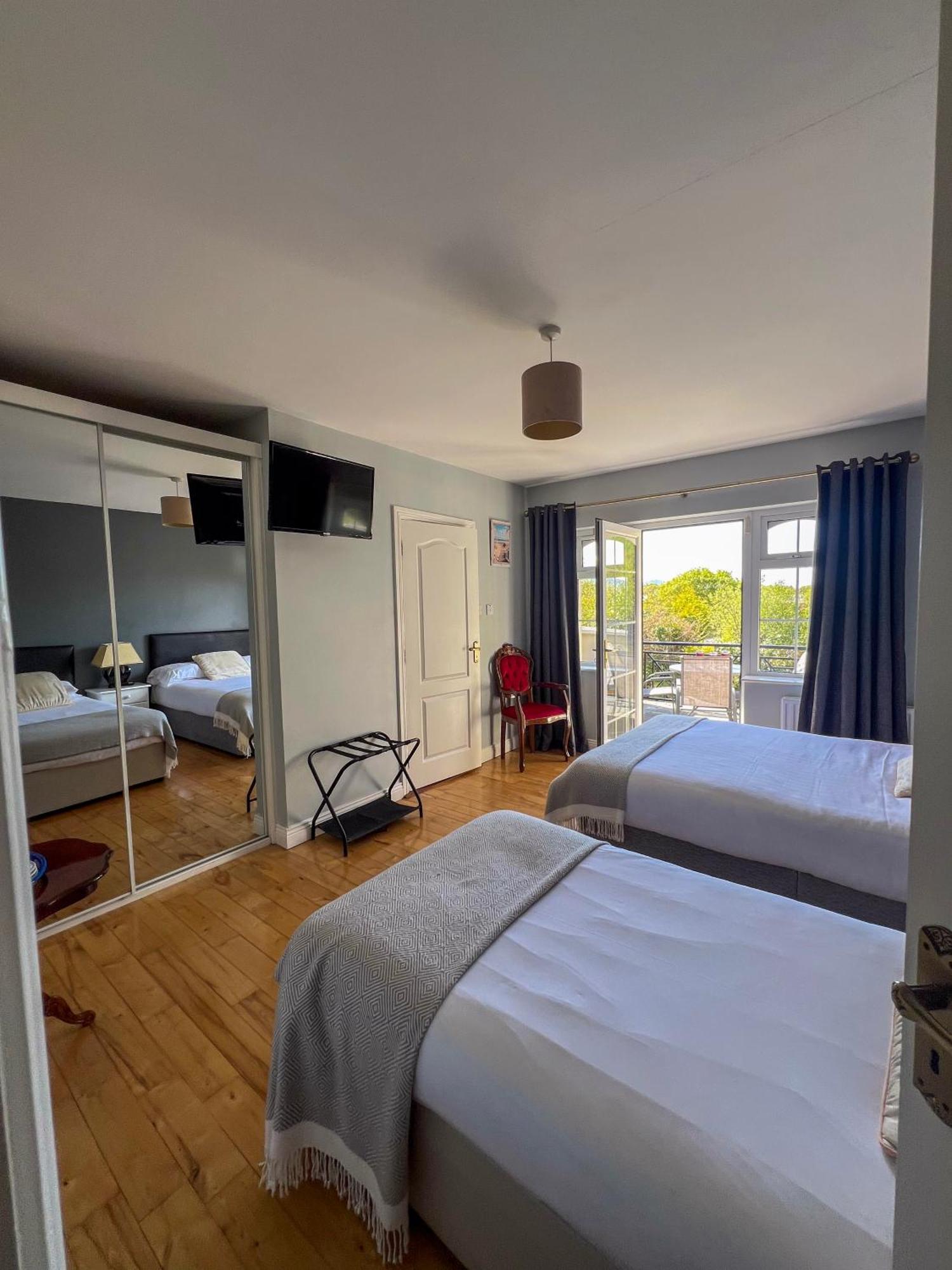 Woodville Lodge Guesthouse Килларни Экстерьер фото
